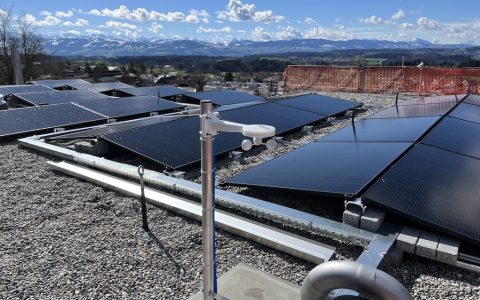 Projektfoto: Einfamilienhaus in der Schweiz (PV, Loxone)